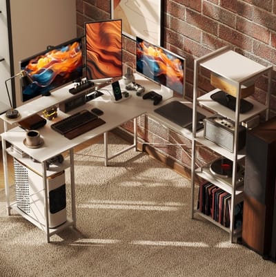 FloraGrace Bureau - L-Vormig Hoekbureau Met Oplaadstation En Rekken - Voor Werken En Gamen - Spaanplaat En Metaal - Wit - 137x140x139,5 Cm