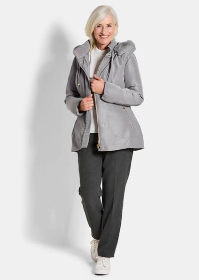 Korte mantel - steengrijs - Gr. 21 van Goldner Fashion