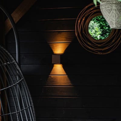 Moderne bruine LED buitenwandlamp 6W - sfeerverlichting IP54