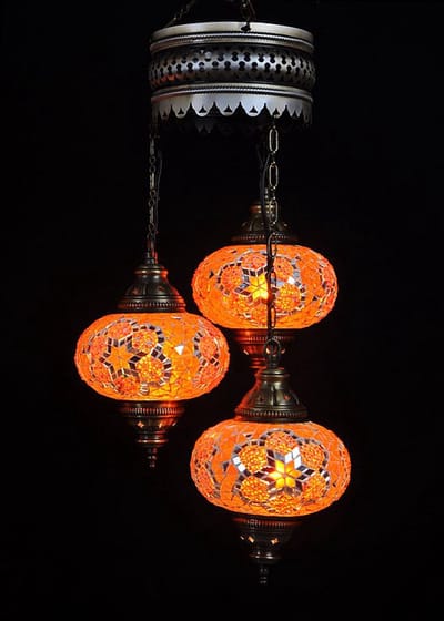 Turkse hanglamp - oosterse hanglamp met 3 oranje mozaïek bollen - handgemaakt - 20cm breed