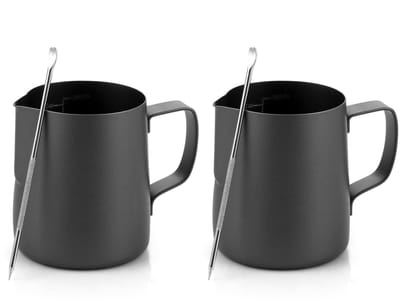 Dailygoods- Melkkannetje 2 stuks - Roestvrij Stalen Kit - Melkkan met Maatmarkering - Latte Art Pen - Voor Latte/Espresso - Vaatwasmachinebestendig