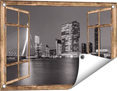 Gards Tuinposter Doorkijk Rotterdamse Skyline - Zwart Wit - 60x40 cm - Tuindoek - Tuindecoratie - Wanddecoratie buiten - Tuinschilderij