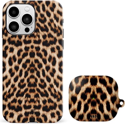 xoxo Wildhearts telefoonhoesje geschikt voor iPhone 11 Pro Max met AirPods 3 hoesje - set - Wild Thing - Double Layer - Telefoonhoesje met dubbele beschermlaag - Panterprint - Tijger - Panter - Tijgerprint hoesje