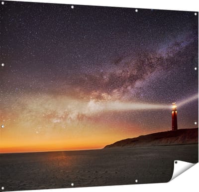 Gards Tuinposter Vuurtoren Texel in de Nacht - 150x120 cm - Tuindoek - Tuindecoratie - Wanddecoratie buiten - Tuinschilderij