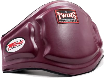 Twins BEPS3 Buikbeschermer Belly Pad – Maroon – Leren Trainer Body Protector voor Kickboksen & Muay Thai -