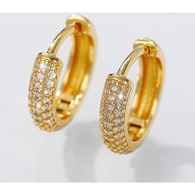 Huitan Boucles d'oreilles créoles de luxe en CZ pour femmes Couleur or Petites boucles d'oreilles cercle Mode Polyvalent Accessoire d'oreille pour dame Bijoux simples beige