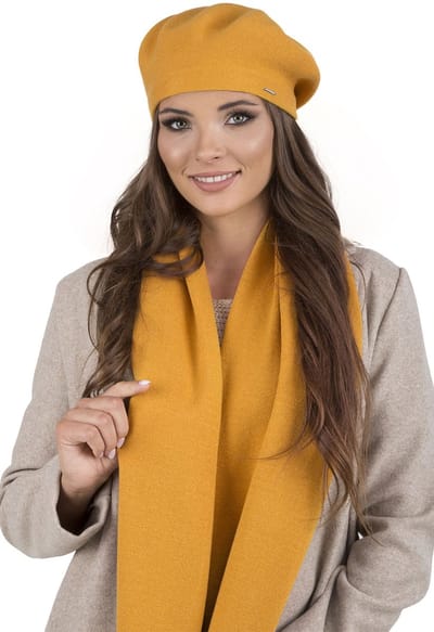 Vivisence Dames Winter Baret En Sjaal Set - Zachte Wolmix Met Viscose Acryl En Elastan - Warm En Comfortabel Voor Koude Dagen Met Prettige Pasvorm En Klassieke Look Ideaal Voor Dagelijks Gebruik En Als Cadeau - Honingkleurig