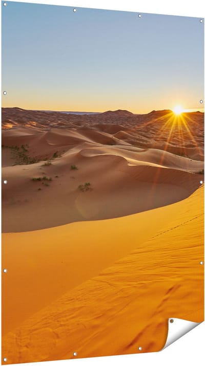 Gards Tuinposter Woestijn in de Sahara met een Opkomende Zon - 120x180 cm - Tuindoek - Tuindecoratie - Wanddecoratie buiten - Tuinschilderij