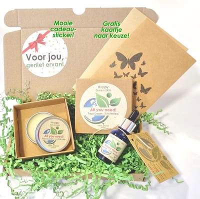 Duurzaam Brievenbuspakket - Biologische Gezichtscrème en Gezichtsolie - 100% ECO - met kaartje - All you need - Happy Face - shea butter - cactusvijgolie - gepersonaliseerd - Happy Green Skin - brievenbus cadeau - dagcreme