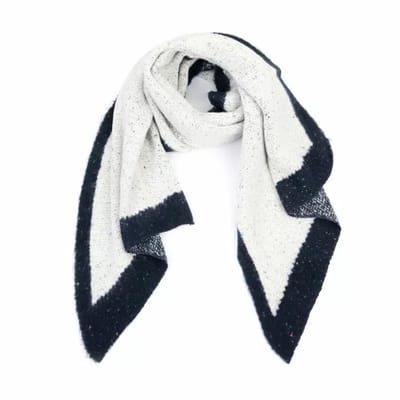 sjaal met off white en navy - luxe - dames - winter - cadeau tip