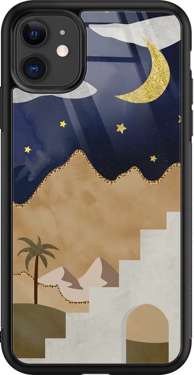 Hoesje geschikt voor iPhone 11 - Woestijn - Luxe Glazen Hardcase - Natuur - Bruin - Leuke Telefoonhoesjes