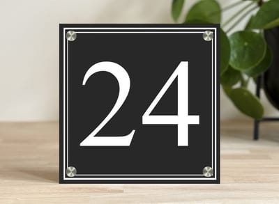 huisnummer huisnummerbord dubbele rand MAT zwart 20x20cm met rvs afstandhouders