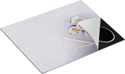 Chefcare Inductie Beschermer Sushi met Stokjes op een Grijze Achtergrond - 65x50 cm - Afdekplaat Inductie - Kookplaat Beschermer - Inductie Mat
