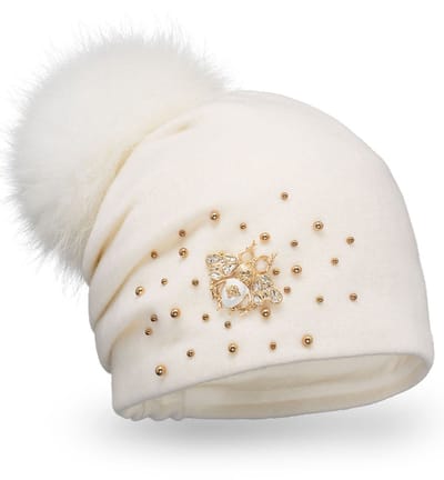 Vivisence Dames Wintermuts - Wol Met Fleece Voering En Afneembare Pompon - Warm En Comfortabel In Koude Dagen Met Elegante Handgemaakte Versiering Met Kralen En Subtiel Insectmotief - Ecru