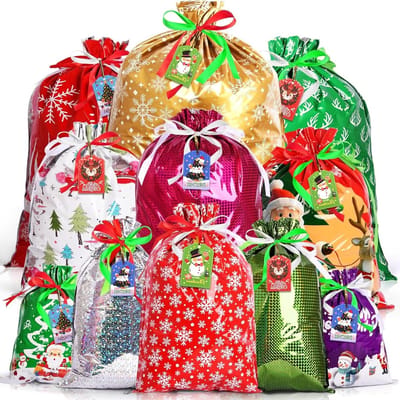 8 Ontwerpjes Kerst Treat Bags met Trekkoord, Schattige Kleine Snoepzakjes voor Feestdagen en Cadeaus, 32 Stuks