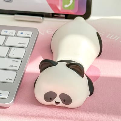 Ergonomische traagschuim polssteun panda print | Zacht PU materiaal met langzame terugvering | Comfortabele ondersteuning voor muis en bureau | Leuk kantooraccessoire