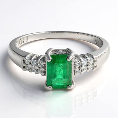 Cavill - Zilveren Ring - Platina Geplateerd Sterling Zilver - 0,9 ct Bahia Smaragd - 12 Zirkonia's - Luxe Achthoekige Edelsteen Ring Dames