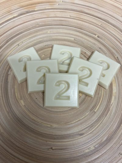 Chocolade cijfer 2 | Getal 2 chocola | Cadeau voor verjaardag of jubileum | Smaak Wit