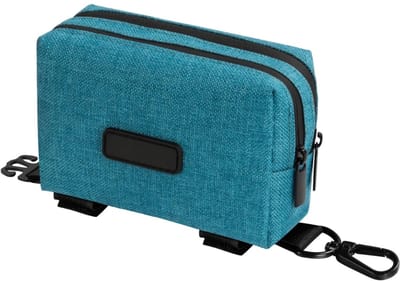 Famanu – Hondenpoepzakjeshouder - draagbare dispenser voor hondenpoepzakjes - 2 zakjes voor snacks en wandelaccessoires - past op alle riemen - inclusief 1 rol hondenpoepzakjes