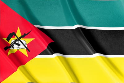 Vlag Mozambique | Alle Afrikaanse vlaggen | 52 soorten vlaggen | 150x100cm
