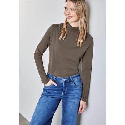 Shirt met gerimpelde schouder