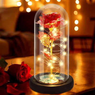 Liefdes Cadeau Rozen - Eeuwige Roos - 1x Goud / Rode Roos in glas stolp met LED Verlichting - Romantisch Cadeau voor vrouw, vriendin, haar, moeder - Verjaardag - Huwelijk - Kerst - Kunstbloemen - Valentijn Cadeautje voor haar