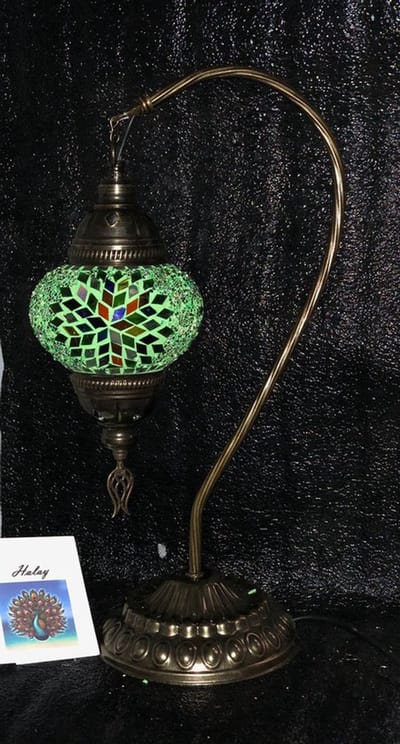 Handgemaakte lamp - groene tafellamp van glas - 1 stuk - kleurrijke mozaïekdesign