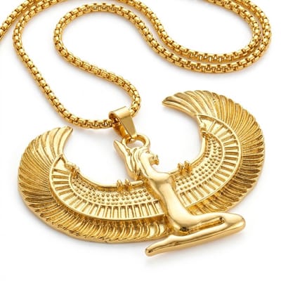 Goudkleurige ketting met Egyptische godin hanger – ketting voor heren – fantasiehanger – gevleugeld ontwerp