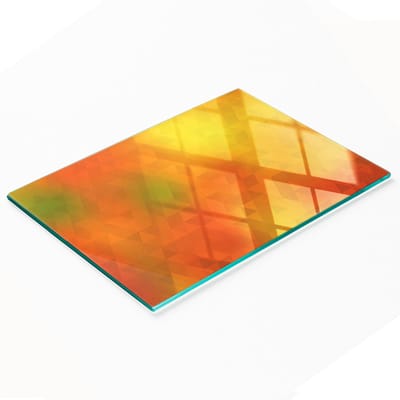 Duurzaam en stijlvol glazen bord met abstract driehoekspatroon, 80x52 cm