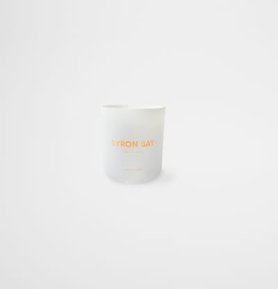 Sunnylife - Candles & Fragrance Geurkaars Byron Bay Lime Coconut - Kokosnoot Wax - Wit