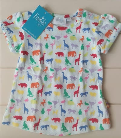 Feetje tuniek c.q. langer t-shirt met korte mouwen allover Animals maat 56