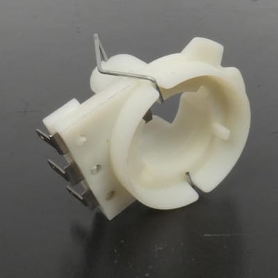 Douille support porte ampoule RMS pour Scooter MBK 50 Mach-G 2002 à 2004 3WG-H4312-00-00 Neuf