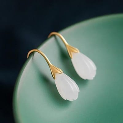 Designer original nouveau naturel jade Hetian plante magnolia boucles d'oreilles exquises style chinois élégant bijoux pour femmes gray