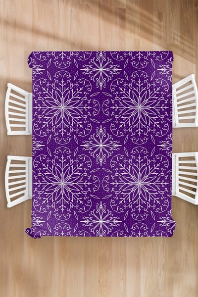 Kerst Tafelkleed - Kerstmis Decoratie - Tafellaken - Patronen - Kerst - Sneeuw - 180x240 cm - Kerstmis Versiering - Tafeldecoratie Kerstmis - Kerstdecoratie tafel - Tafelversiering