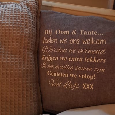 Kussen Kussenhoes tekst cadeau Regels voor Bij oom en tante | Grijs met wit maat 40x40 | cadeau feestdagen sinterklaas kerstmis
