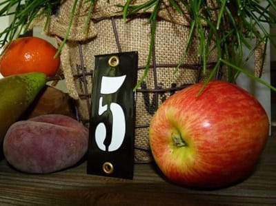 Emaille huisnummer zwart 4x10 nummer '5'