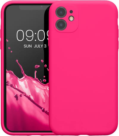 Casemania Hoesje Geschikt voor Apple iPhone 11 - Roze - Liquid Siliconen Back Cover
