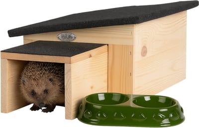 Esschert Design Egelhuis + Voeder- en drinkschaal – 2-delige Set voor egels – Houten schuilplek + voerbakje – weerbestendig