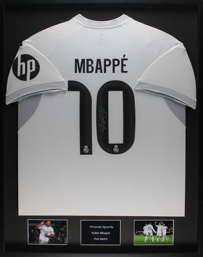 Kylian Mbappe Real Madrid 25/26 ingelijst thuis shirt