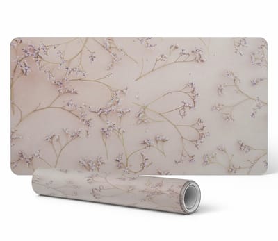 Decoratieve laptopmat met delicate bloemen op een achtergrond, 90x45 cm