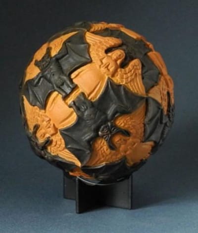 Beeldje - Sphere - Escher - Angels - and - Devils - mozaiek