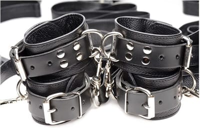 XR Brands AF721 - Leather Bed Restraint Kit