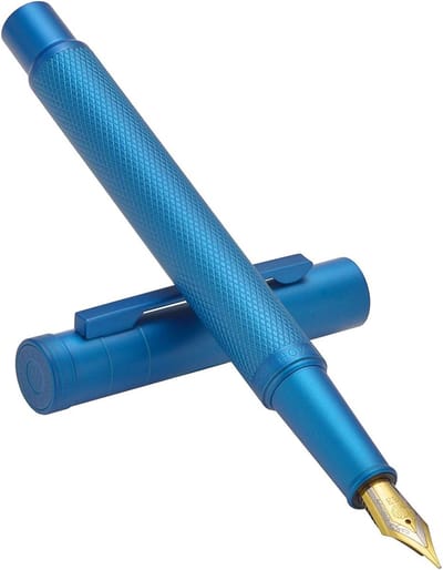 Elegante vulpen met medium nib, klassieke uitstraling, inclusief converter en metalen pen case, perfect voor schrijfliefhebbers