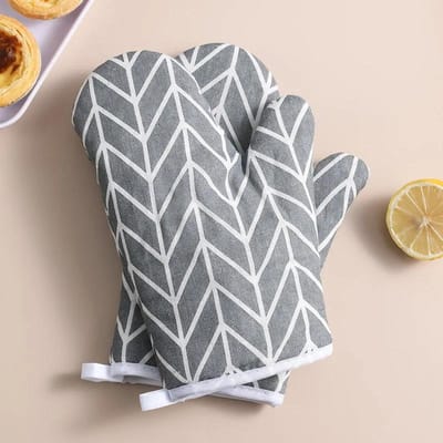2 Stuks Hittebestendige Ovenwanten Hoge Temperatuurbescherming Geïsoleerde Handschoenen voor Koken Bakken Magnetrongebruik gray