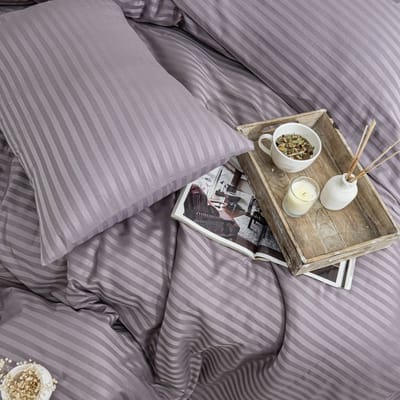 Boraboi ® Stijlvol en Modern Katoen-Satijnen 200x220 cm Luxe Dekbedovertrekset – Tweepersoons – Pruim Kleur, Gestreept (4-delig)