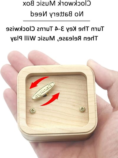 Muziekdoos Hout - Speeldoos Melodie - Decoratie en Cadeau - Sankyo Beweging - 7 x 6.6 x 4.1 cm - Maple