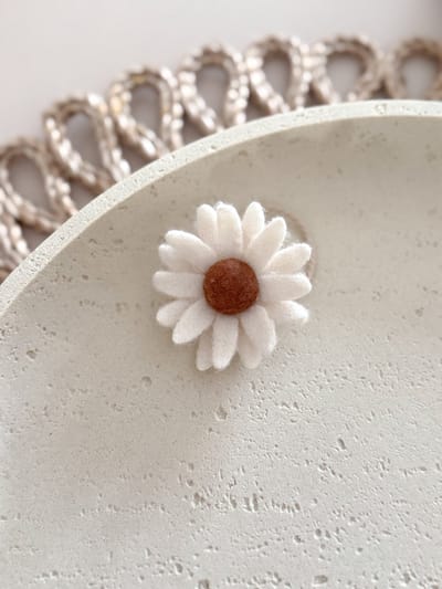 Haarelastiek Daisy - Crème - Haarelastiekje met Bloem - Haarelastieken voor Meisjes - Haaraccessoires voor Kinderen