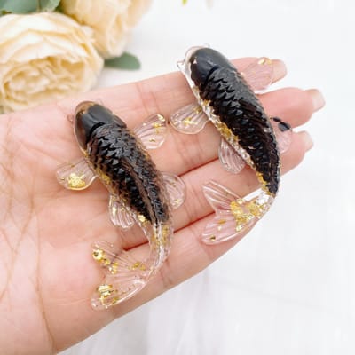 2.3' Natuurlijke Kristalsteen Grind Geluks Koi Vis Figuur Hars Mini Kwarts Sierkarper Beeld Huisdecoratie Bureau Ornament Cadeau 1PC