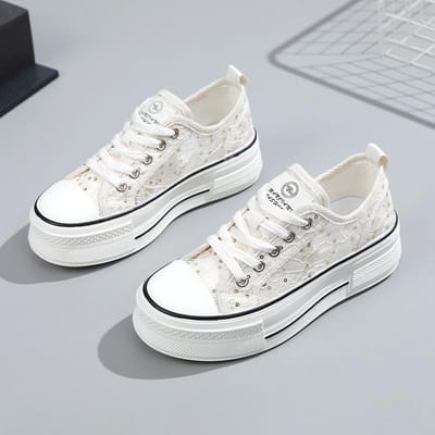 Xk898 Nouvelles chaussures en maille pour femmes printemps et été chaussures pour femmes décontractées hauteur de fond épaisse augmentant le motif respirant étudiant assorti à tout 36 white