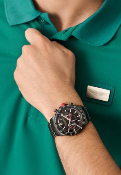 Aston Martin Spt Quartz Chronograaf Horloge Zilverkleurig Kast Gemaakt Van 100% Roestvrij Staal En Een Armband Van 100% Roestvrij Staal 44 MTIS1F5013E, MTIS1F5023E, MTIS1F5043E